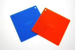 Manique de protection 17.5x17.5cm silicone (rouge)